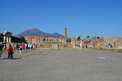 A Sorceress's Secrets Uncovered in Pompeii