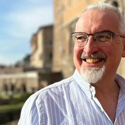 Dr Simon Elliott