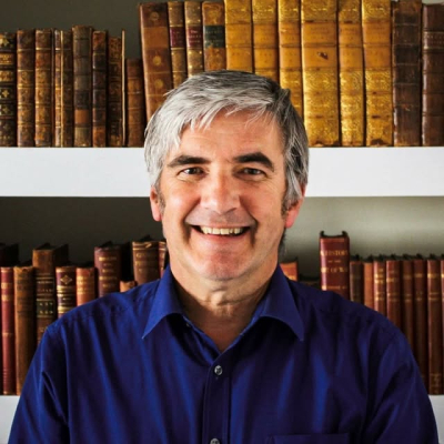Mr Julian Humphrys