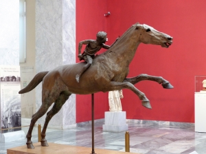 The Essential Archaeology of Greece