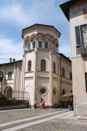 Pavia