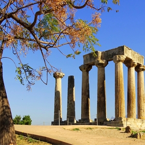 The Essential Archaeology of Greece