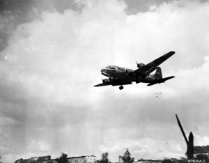 A Douglas C-54 Skymaster dropping candy over Berlin,1948