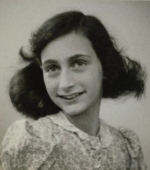Anne Frank passport photo