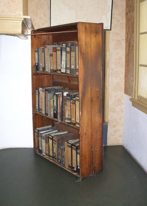 The bookcase that hid the secret entrance