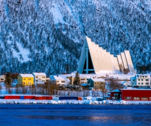 Shells Exploding at a Picnic - click to enlarge Shells Exploding at a Picnic